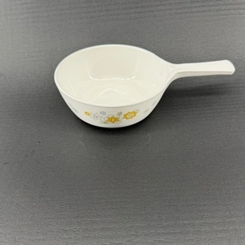 Vintage Corning Ware P-81-B Natures Bounty 1 Pint Saucepan Skillet Floral Handle